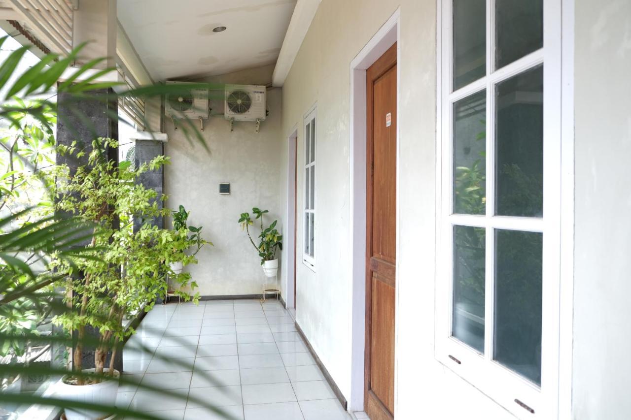 Nusantara Hotel Syariah Jepara Exterior photo
