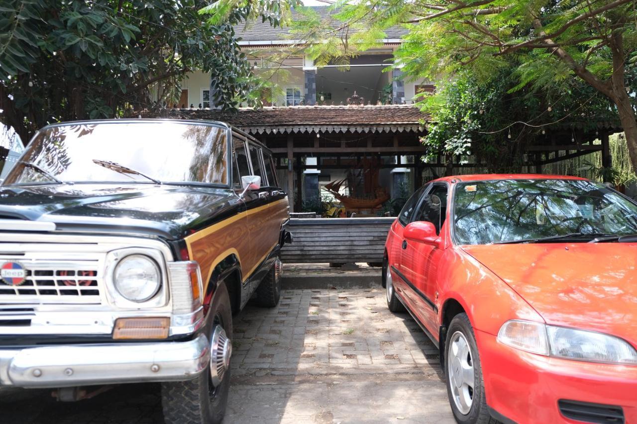 Nusantara Hotel Syariah Jepara Exterior photo