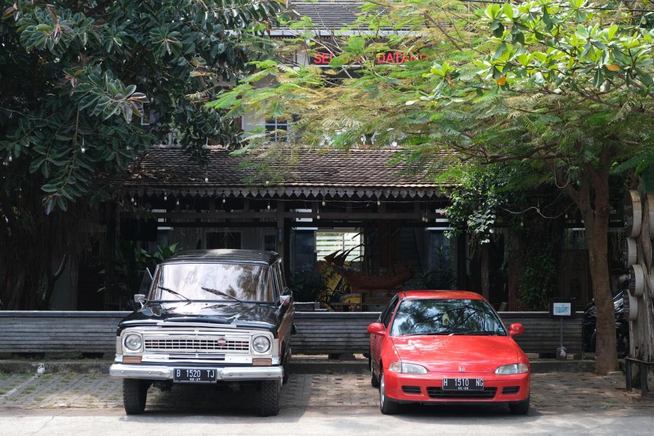 Nusantara Hotel Syariah Jepara Exterior photo